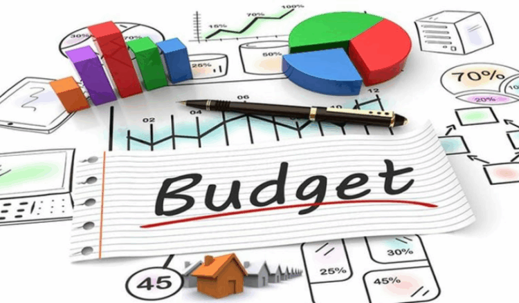 Govt plans Rs50bn mini-budget to address flood relief, tax shortfall