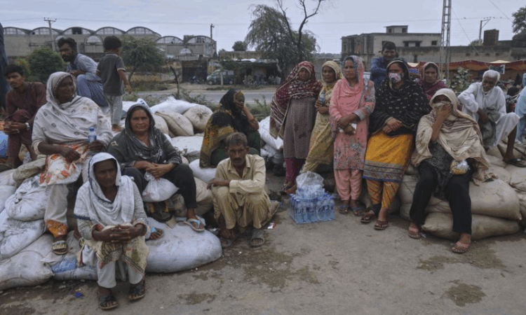EU extends Rs350 million emergency aid for Pakistan flood victims