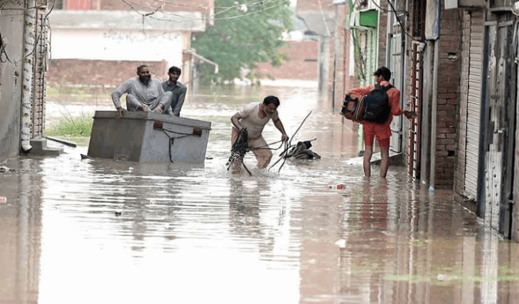 Sindh faces Indus flood threat as Punjab remains stable