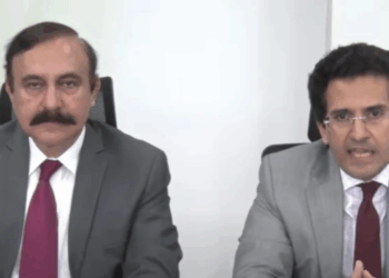 Govt lifts four-year ban on new gas connections, consumers to get RLNG