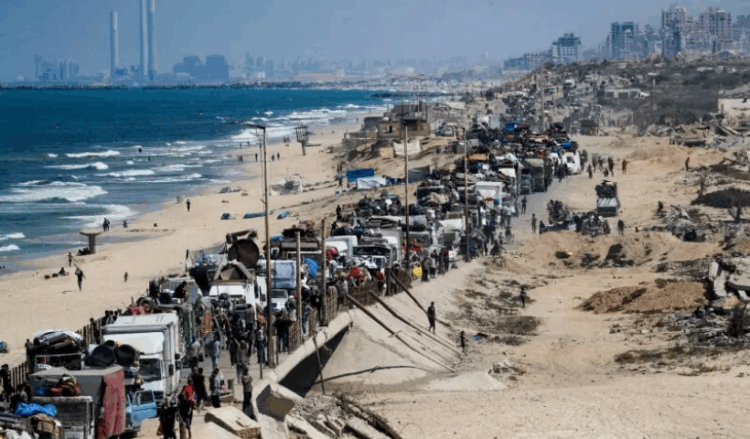 Thousands flee Gaza City as Israeli strikes kill 91 in heaviest bombardment in two years