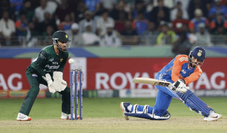 India beat Pakistan to lift Asia Cup 2025 crown