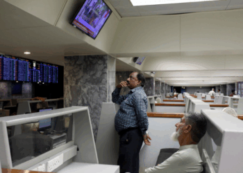 KSE-100 crosses 163,000 to set fresh record amid investor optimism