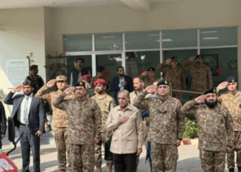 PM in Bannu: Afghanistan must decide between terrorists or Pakistan