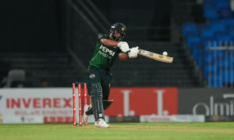 Fakhar’s fifty lifts Pakistan to fighting total against UAE in tri-series