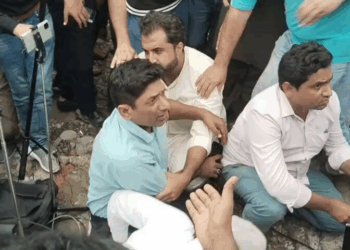 Journalists boycott Aleema Khan’s media talk after scuffle with PTI workers