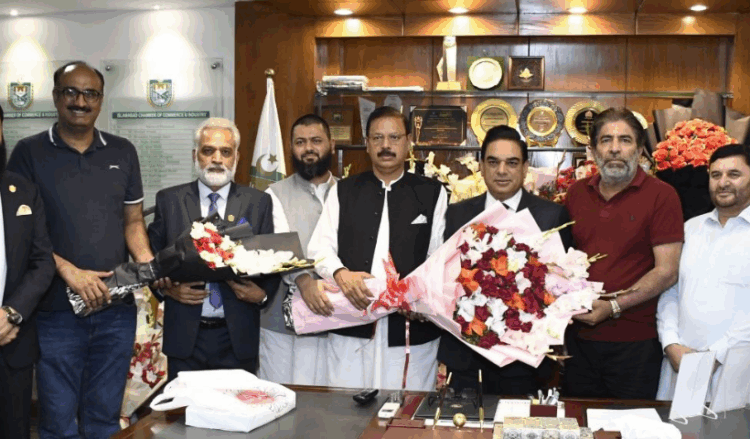 Zahid Iqbal Ch among others congratulate new ICCI President Sardar Tahir Mehmood