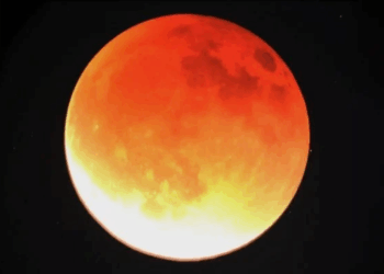 SUPARCO captures striking ‘Blood Moon’ over Quetta skies