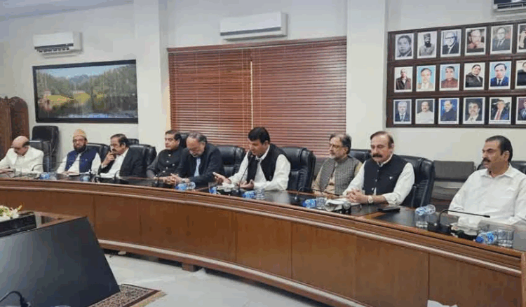 Govt committee assures peaceful resolution of Azad Kashmir unrest through dialogue
