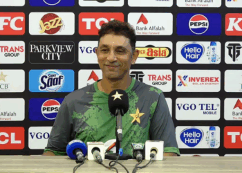 Azhar Mahmood hints at minor changes for second Test against South Africa