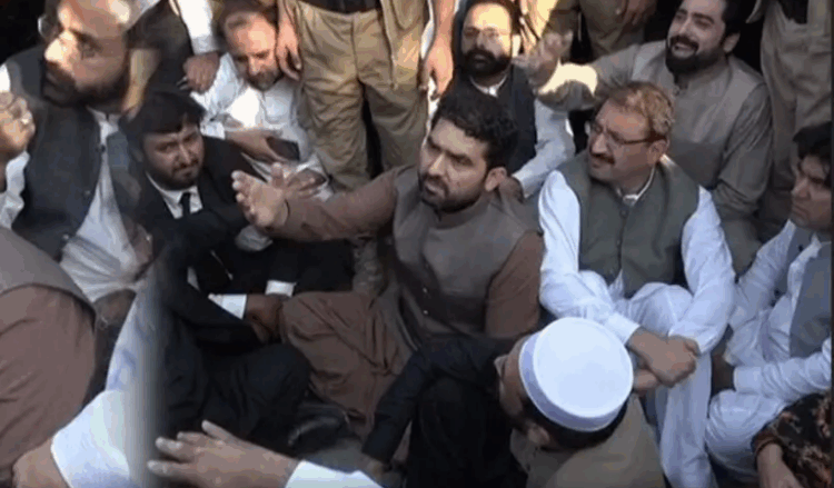 KP CM returns from Adiala Jail after being denied meeting with Imran Khan