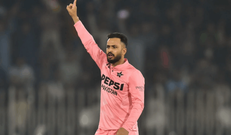 Pakistan bowlers restrict South Africa to 194 despite Hendricks’s fifty in first T20I