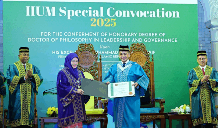 PM Shehbaz honoured with honorary doctorate by IIUM; urges Muslim unity, academic collaboration
