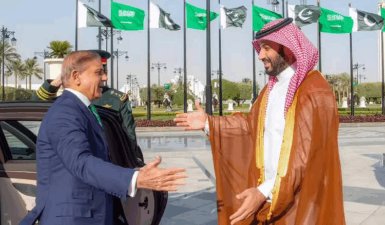 Pakistan forms high-level committee to oversee Saudi economic negotiations
