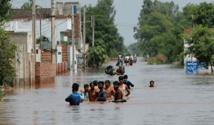 Pakistan on flood Alert as heavy rains forecast; PDMA warns of escalating risk