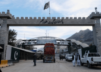 Torkham, Chaman border crossings remain closed amid escalating Pak-Afghan tensions