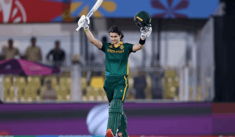 Wolvaardt powers South Africa to record total in Women’s World Cup semi-final against England