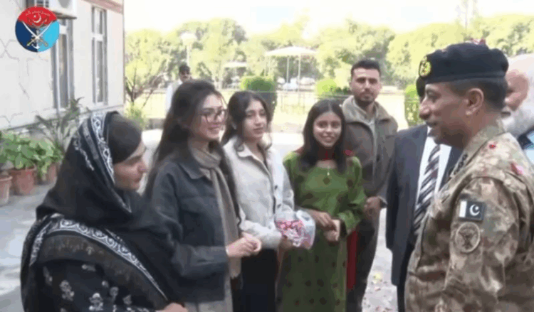 DG ISPR engages students during visit to Quaid-e-Azam University