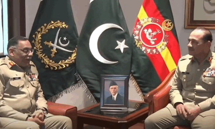 CJCSC Gen Sahir Shamshad Mirza pays farewell visit to COAS at GHQ