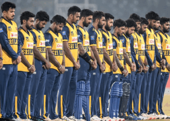 Pakistan opt to field as Tri-Series Final begins with tribute to Sri Lanka flood victims