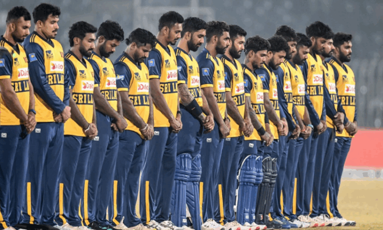 Pakistan opt to field as Tri-Series Final begins with tribute to Sri Lanka flood victims