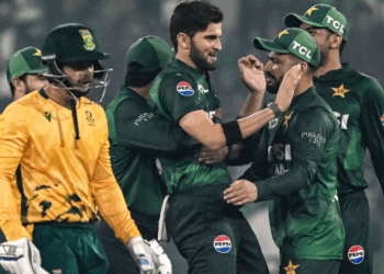 Pakistan restrict South Africa to 139 in final T20I