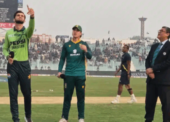 Pakistan opt to bowl first in first ODI against South Africa in Faisalabad