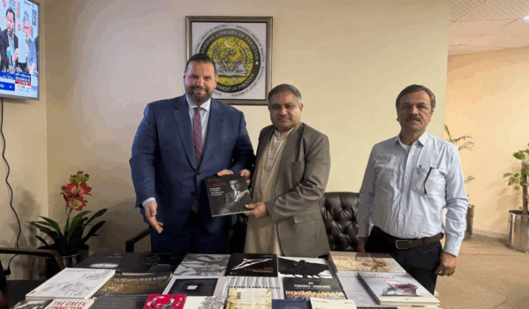 Romanian envoy donates books to National Library, proposes ‘Romanian Shelf’ in Pakistan