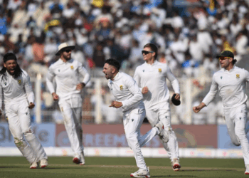 South Africa stun India in Kolkata to seal first Test win on Indian soil since 2010