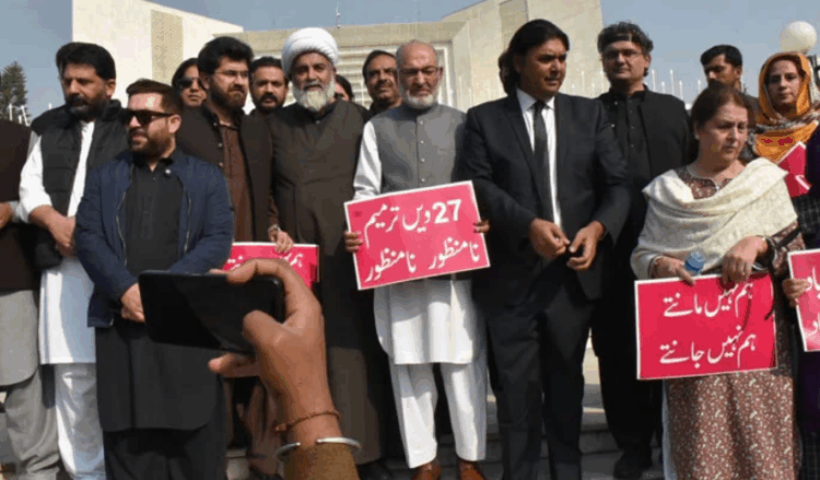 TTAP stages protest march against 27th Constitutional Amendment, announces nationwide ‘black day’