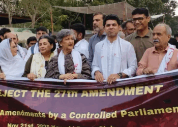Police detain protesters, block roads ahead of TTAP demonstration against 27th Amendment in Karachi