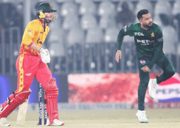 Zimbabwe set Pakistan 148-run target in Tri-Nation Series opener