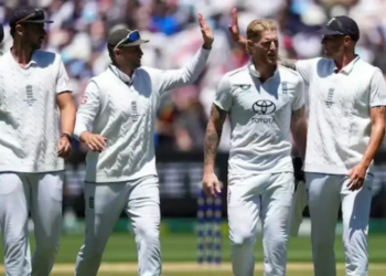 England clinches first test win in Australia since 2011 with four-wicket Ashes triumph at MCG