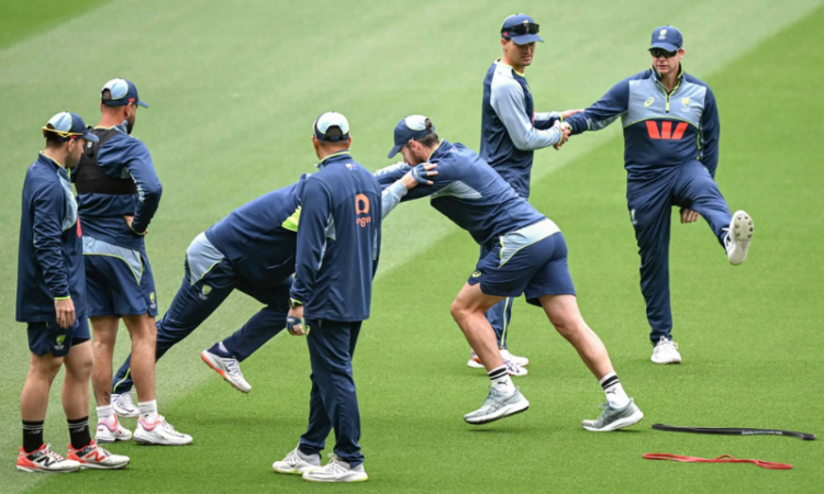 Australia opt for all-pace attack for fourth Ashes test as Smith returns, Inglis dropped