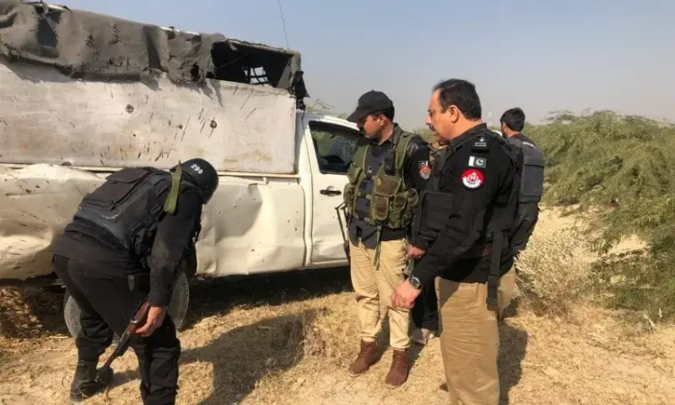 Three police personnel martyred in IED attack on patrol vehicle in DI Khan
