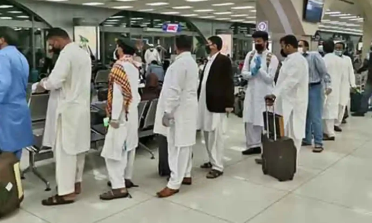 51,000 passengers offloaded at Pakistani airports this year over immigration issues: FIA