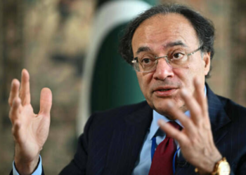 Pakistan and Russia explore oil-sector agreement, Finance Minister confirms