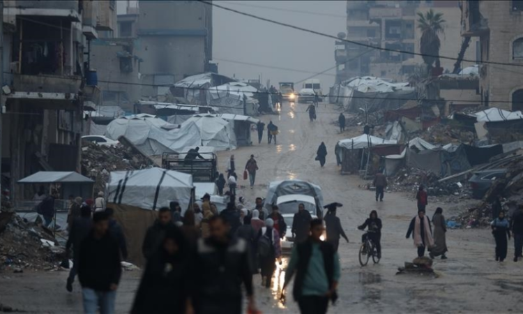 Six rescued after building collapse amid severe storms in Gaza