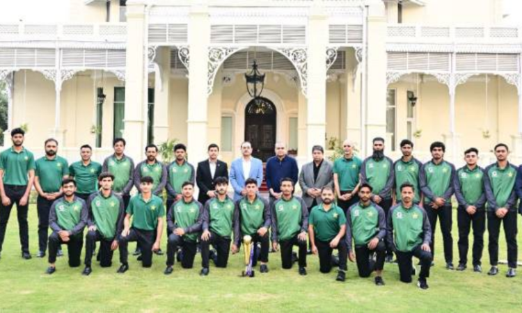 COAS Field Marshal Asim Munir congratulates Pakistan U-19 Cricket team on Asia Cup victory