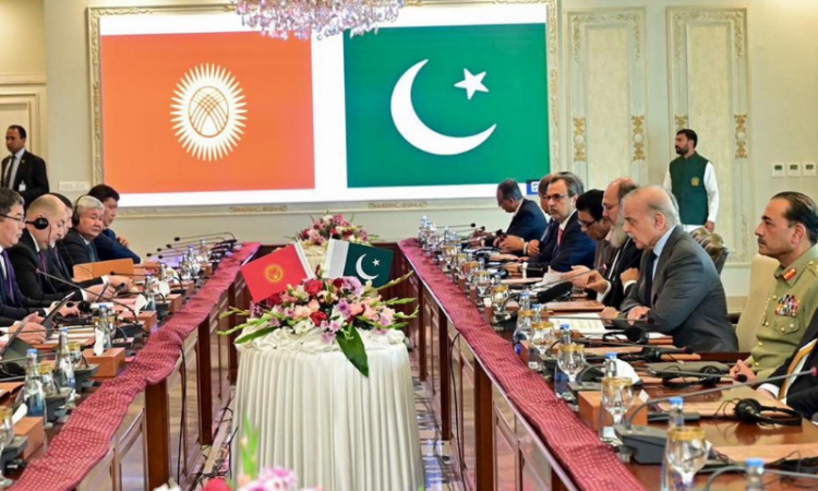 Pakistan, Kyrgyzstan urge Afghan Taliban to act against terror groups, agree to deepen regional cooperation