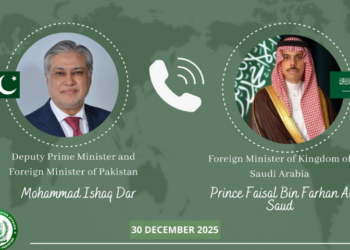 Ishaq Dar, Saudi FM discuss regional situation, exchange New Year greetings