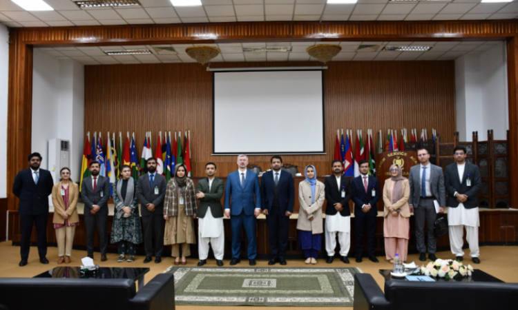 Russian Envoy addresses students at Pakistan Foreign Service Academy