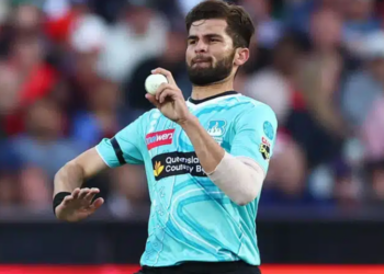 Shaheen Shah Afridi struggles on BBL debut, taken off after two full toss no-balls