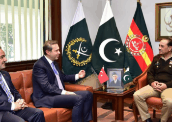 Turkish Energy Minister meets COAS, discusses expanding Pak–Turkiye cooperation