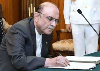 President Zardari approves seven key bills, completing legislative process