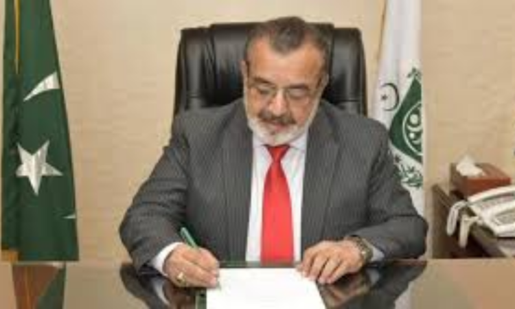 CTO Islamabad reaffirms support for business community, vows improved traffic management Islamabad, January 7,2026: Chief Traffic Officer (CTO) Islamabad, Hamza Humayun, on Wednesday reaffirmed that traders and industrialists are key stakeholders of the national economy, stating that addressing their concerns remains a top priority of Islamabad Police. The CTO was speaking during a comprehensive interactive session with members of the Islamabad Chamber of Commerce and Industry (ICCI), where he emphasized that effective resolution of traffic and parking issues is essential not only for smooth traffic flow but also for sustainable business growth in the federal capital. He assured participants that Islamabad Traffic Police (ITP) would make every possible effort to facilitate the business community and enhance traffic management in commercial areas. Highlighting the city’s traffic challenges, Hamza Humayun informed the gathering that nearly 1.7 million vehicles are currently plying on Islamabad’s roads, while the sanctioned strength of traffic police personnel stands at only 550. Despite the manpower constraints, he said, traffic police personnel are performing duties for 16 to 18 hours daily without weekly off days, making prioritization of critical issues imperative. The CTO also briefed participants about the ITP Cavalry, comprising 120 volunteer university students who are assisting traffic police in maintaining smooth traffic flow. He encouraged the business community to motivate students from their respective localities to join the initiative and contribute towards civic responsibility. On road safety, Hamza Humayun said lane violations remain a major cause of fatal accidents, adding that ITP has adopted a zero-tolerance policy against lane indiscipline through enhanced awareness and strict enforcement. He further disclosed plans to launch a Google-oriented mobile application that will provide real-time information to motorists about open and closed routes across the city. He also announced that Islamabad Traffic Police is set to inaugurate the first women driving school, staffed entirely by female instructors, by the end of the month, terming it a significant step towards inclusivity and women’s empowerment. To strengthen coordination with the business community, the CTO appointed Aisha Jamil, Station Director ICT FM, as the focal person to facilitate ICCI members in resolving traffic-related issues. Earlier, ICCI President Sardar Tahir Mehmood, in his welcome address, praised Interior Minister Mohsin Naqvi and Inspector General of Police Islamabad Syed Ali Nasir Naqvi for their efforts to make Islamabad a safe, secure, and business-friendly city. He said the capital represents the face of Pakistan and assured full cooperation of the business community with Islamabad Police. He also highlighted key traffic and parking issues faced by traders. ICCI Senior Vice President Tahir Ayub and Vice President Irfan Chaudhry shared the Chamber’s initiatives for facilitating businesses and expressed hope that ICT authorities would take concrete steps to address traffic challenges. Several business leaders, including ICCI Executive Members Ms. Shumaila Siddiqui, Ms. Fatima Azim, Tahir Abbasi, Chaudhry Ashraf, Waheed Cheema, Ishaq Sial, Zulqurnain Abbasi, Mohsin Khalid Malik, Rohail Anwar Butt, Naveed Satti, trade leader Yousuf Rajput, and former SVP Khalid Chaudhry, shared their insights and area-specific concerns. The session was moderated by Chairman ICCI Standing Committee on Liaison with Police and former ICCI Vice President Saif ur Rehman. The interactive session was attended by a large number of business leaders from Islamabad, including former ICCI President Mohammad Ejaz Abbasi, Ahmed Khan, Raja Abdul Majeed, and others, reflecting strong engagement and collaboration between the business community and law enforcement authorities.