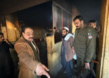Food outlets, pharmacy sealed in Fateh Jang as authorities crack down on public health violations