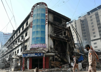 Gul Plaza fire probe report finalised as political tensions escalate in Karachi