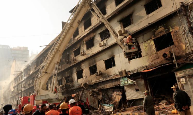 Gul Plaza fire in Karachi claims 21 lives, compensation announced; rescue operations continue