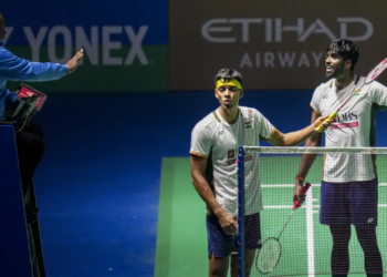 Play halted twice at India Open after bird droppings found on court